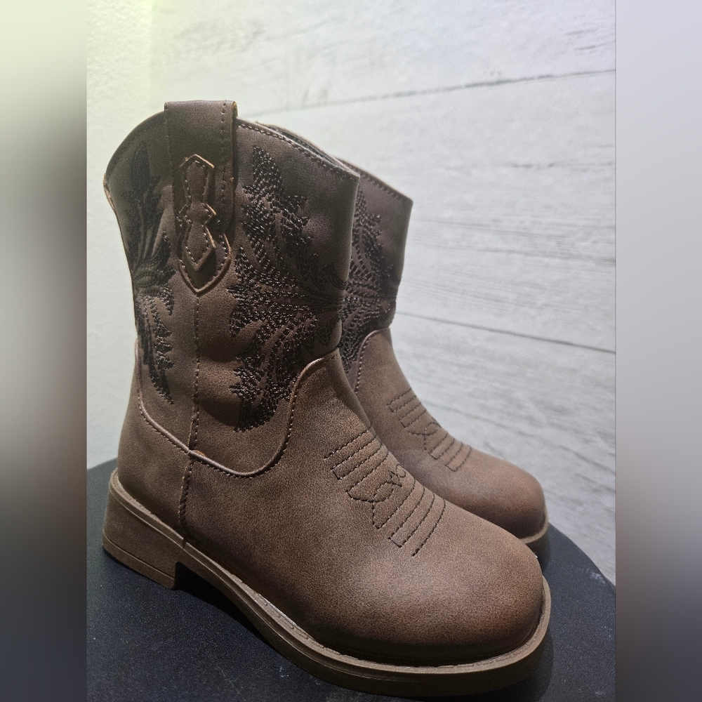 PAWZ Brown Kids Boots